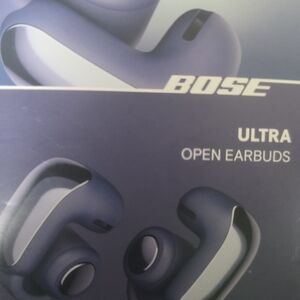 Bose Ultra Earbuds in Dark Blue
